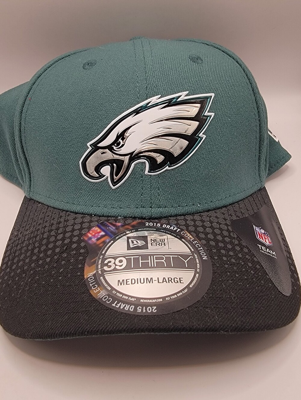 New Era Philadelphia Eagles Green and Black 39THIRTY Fitted Cap